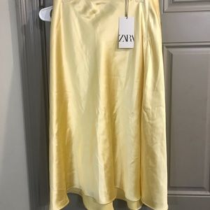 New Zara satin skirt